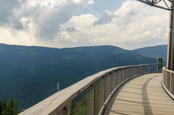 Comment rénover un balcon ou une terrasse pour augmenter l'espace de vie extérieur ?